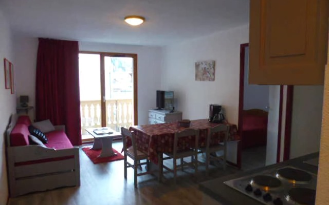 Lou Services Apartment CB55 LSI 001