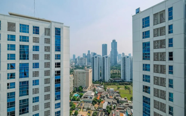 Comfort And Spacious 3Br Apartment At Casa Grande Residence