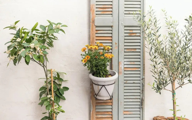 Stunning Design 1BR  Secret Garden