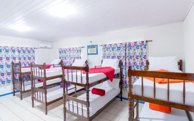 Cabanas Hostel & Suites