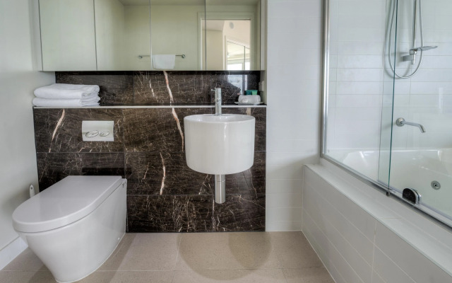 Empire Apartment Hotel