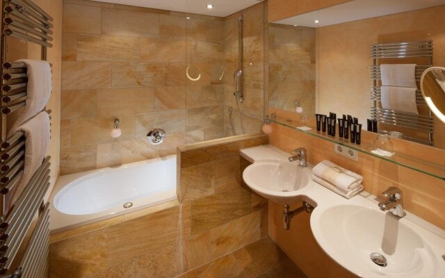 Hotel & Chalet Montana