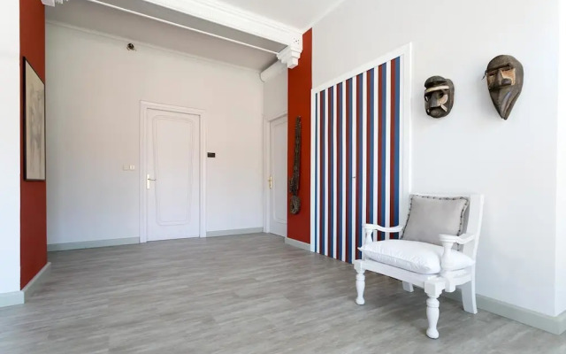 Boulevard 900 - Comfort and Style - Entire Structure 12 Beds