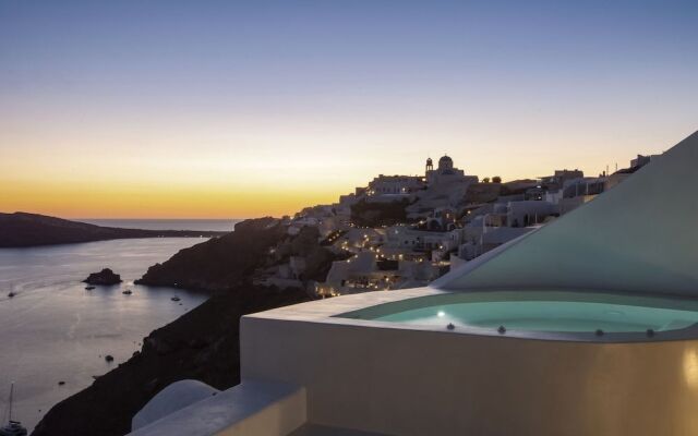 Apanema Cavehouses Santorini