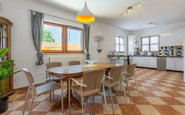 Ena Pula Comfortable Holiday Residence