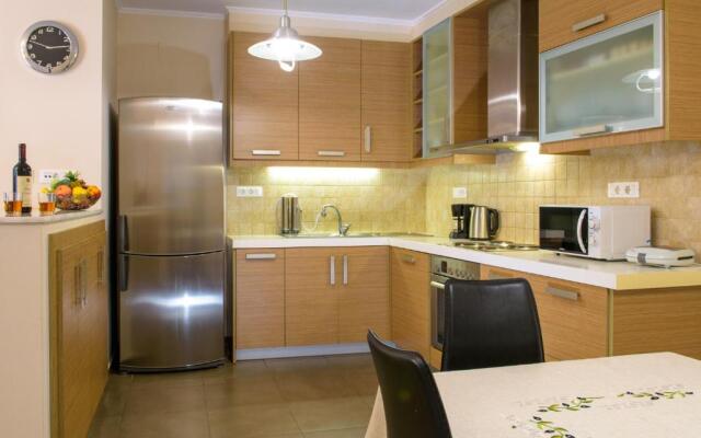 Hra House