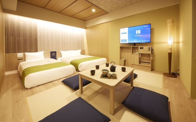 MONday Apart Premium Ueno