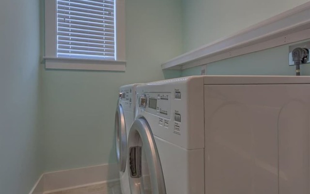 Pearl West by Meyer Vacation Rentals