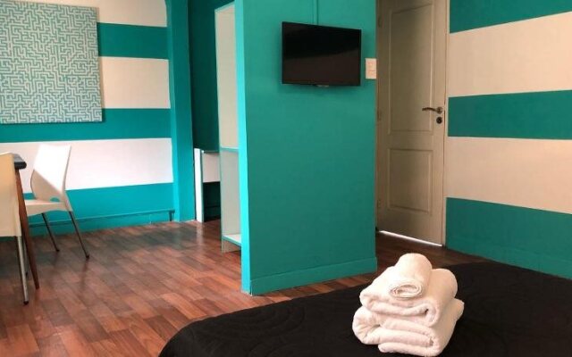 Defensa 821 Bed & Breakfast