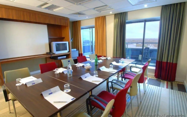 Holiday Inn Express Stevenage by IHG