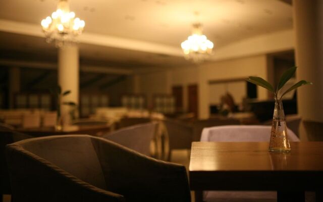 Veltsi Hotel
