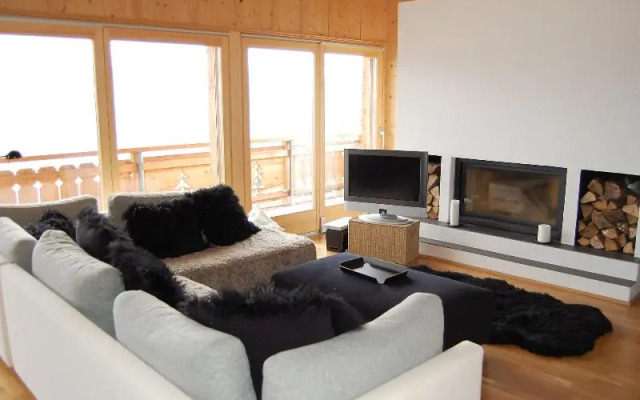 Le Mayen 14 - Four Bedroom