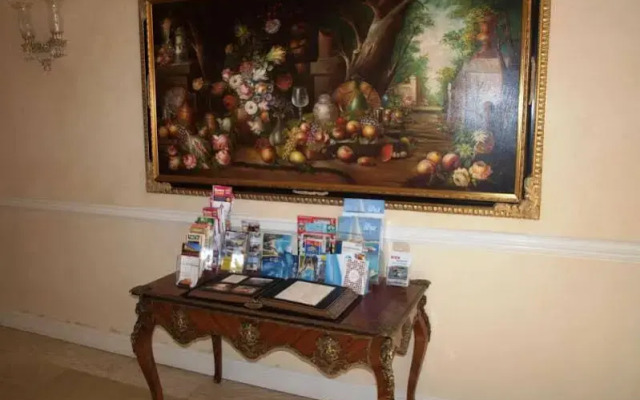 Clarion Hotel & Suites Curacao