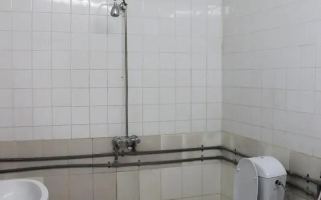 Al Eairy Furnished Apartments Al Baha 4