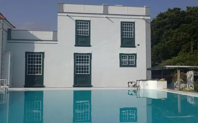 Casita del Medianero