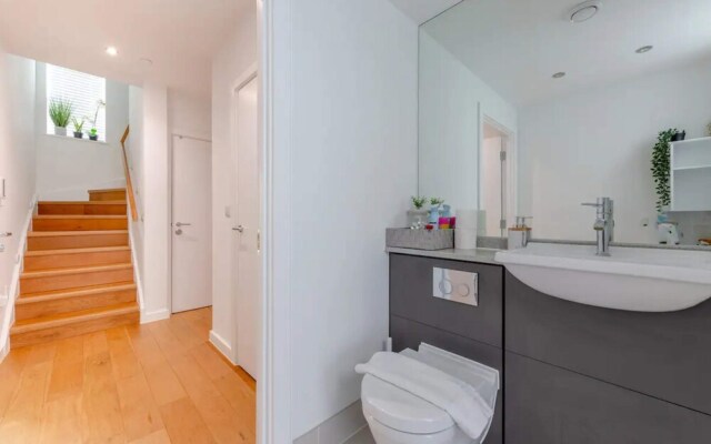 Spacious & Family Friendly 3BD House - Stratford