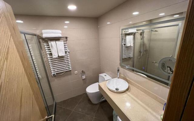 Happy Days in Dreamland Oasis