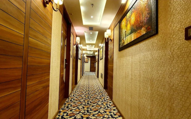 Hotel Makhan Residency
