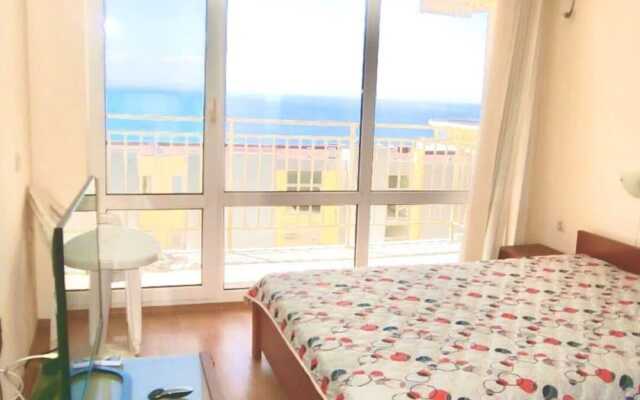 Beautiful 2-bed Apartment in Sveti Vlas