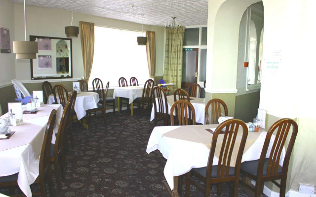 Henson Hotel