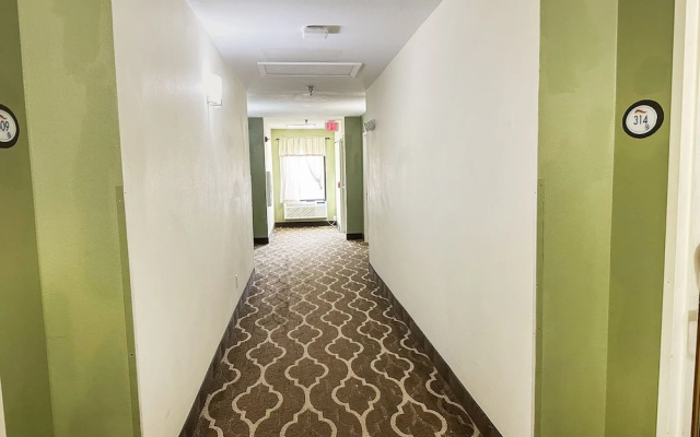 OYO Hotel Rome West GA