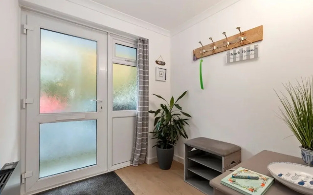 2 Beach Court - Direct Beach Access Sea Views