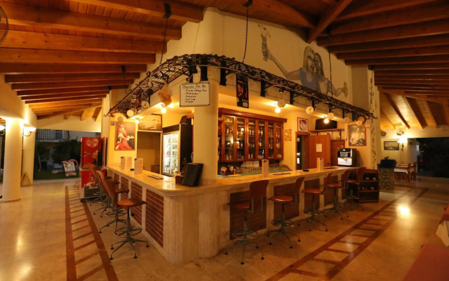 Mavruka Hotel