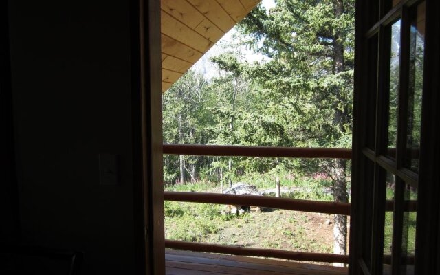 Mount Logan Lodge