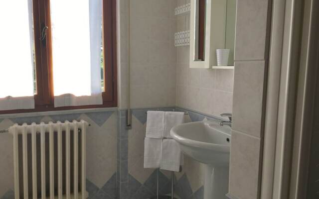 Valley-view Apartment in Ameglia Near Historical Centre With Garden