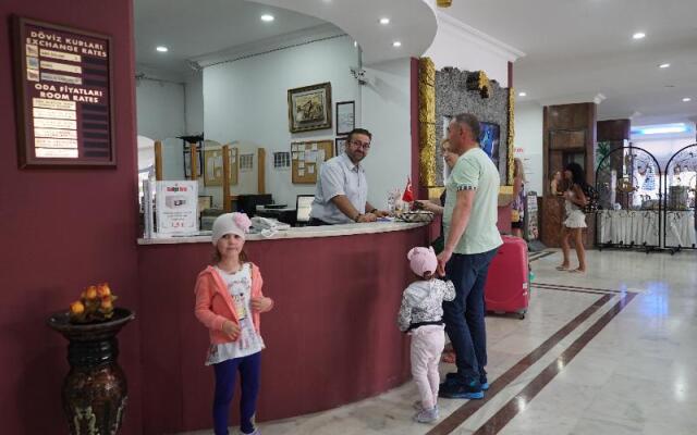 Kleopatra Sunli̇ght Hotel