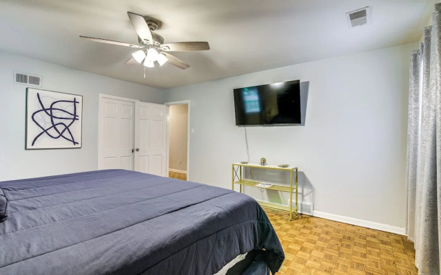 Walk to Graceland: Spacious Memphis Home!