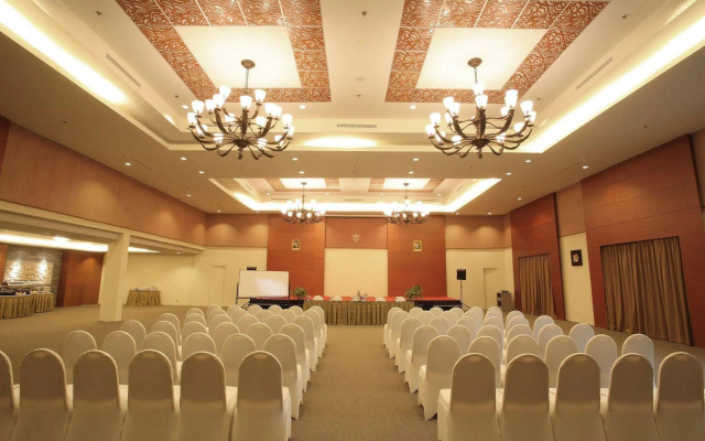 Aston Tanjung City Hotel