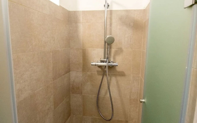 Pomba Beautifully Renovated With Heated Pool