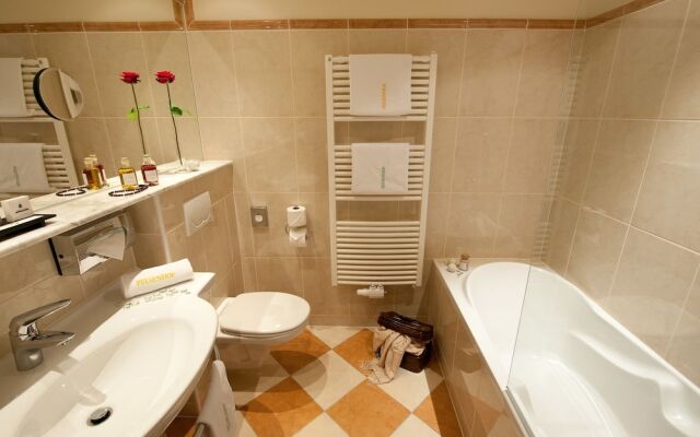 Wohlfühl & Genusshotel Felsenhof - Ihr 4* Hotel in Bad Kleinkirchheim, Kärnten