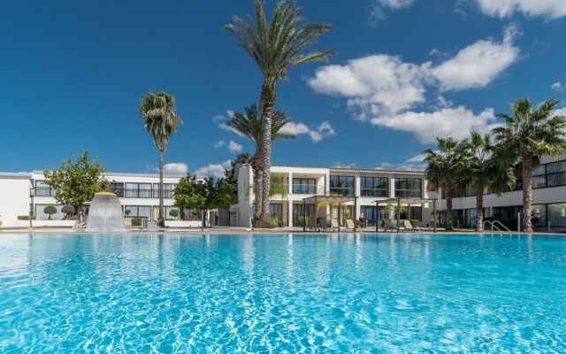 Royal Blue Paphos Hotel & Spa