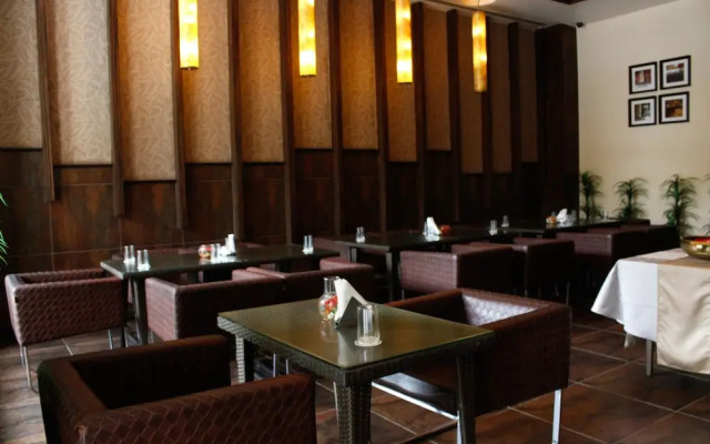 OYO 1533 Resort near Barabati Stadium