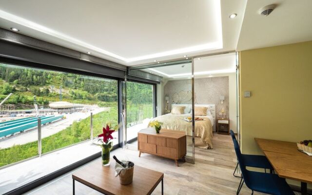 Aparthotel Esquirol