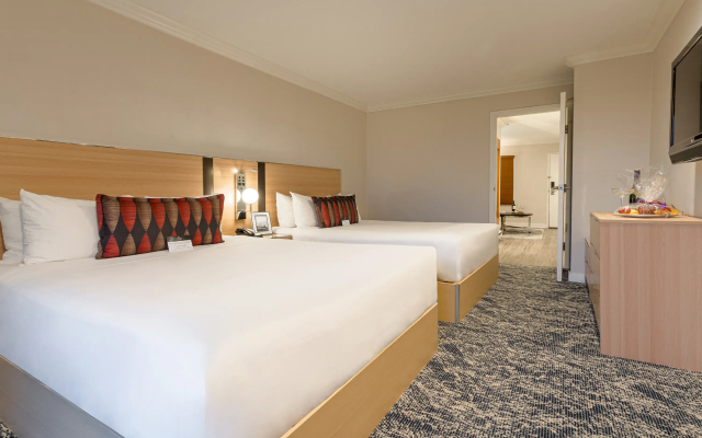 Executive Suites Hotel Metro Vancouver