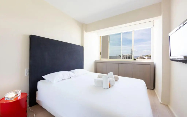 Appartement 70 m2 face à la mer, dernier étage, au bord des plages - Apartment in Cannes - Photo 5