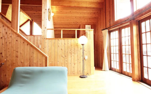 Yamanaka-lake log house HS2