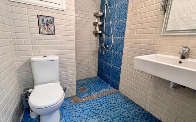 Private Sea & Mountains View Pool Apartment A1G2