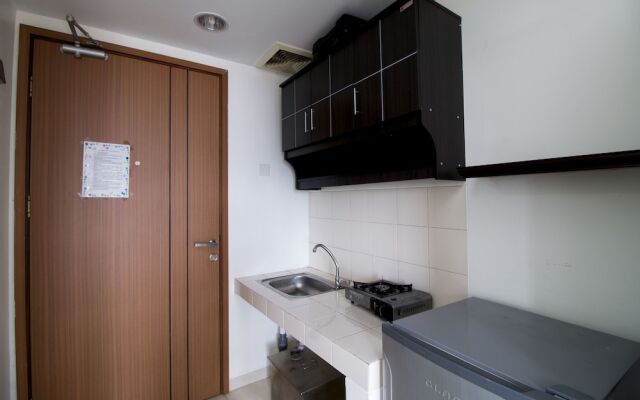 RedDoorz Apartment @ Margonda Residence 3