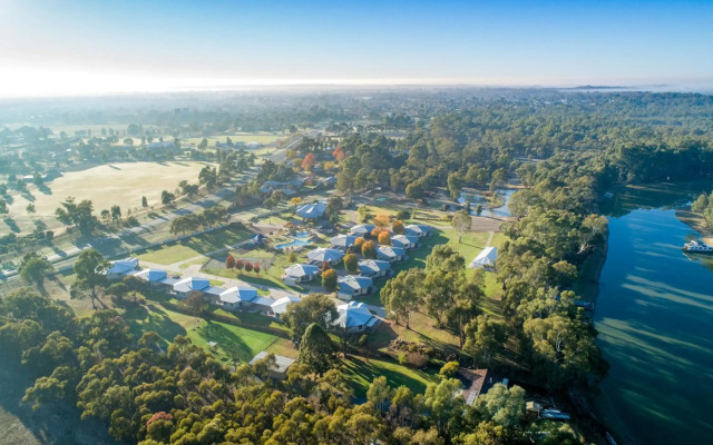 Tindarra Resort