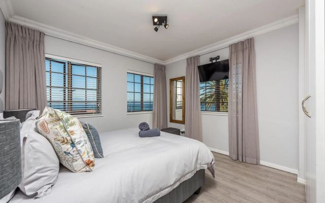 Beacon Wharf , George Hay 4 Holiday Accommodation