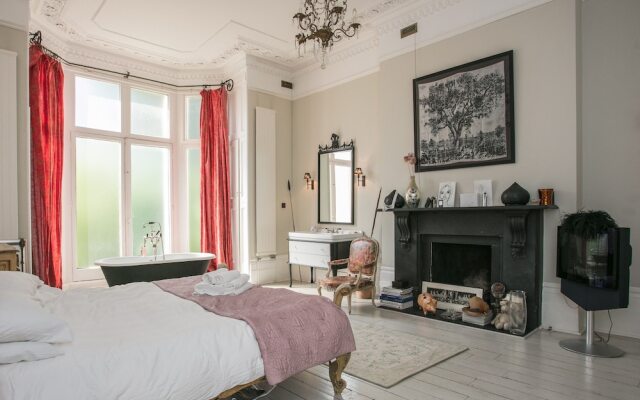 1 Bedroom Apartment in Belsize Park