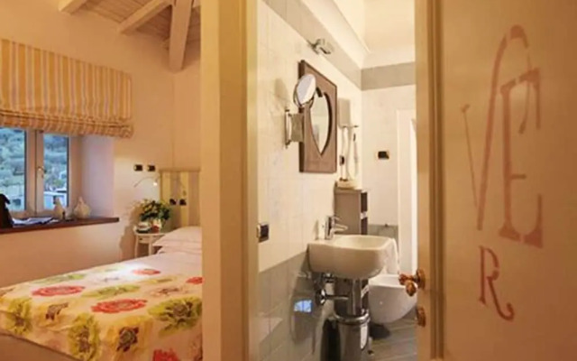 Villa Euchelia Resort