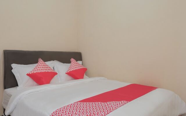 Villa Akbar 3 by RedDoorz