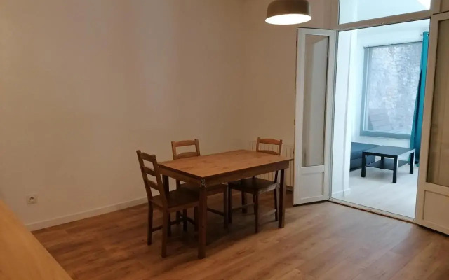Joli F2 avec jardin