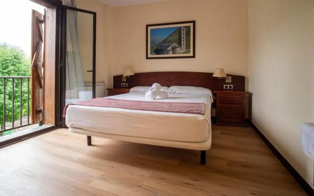 Hotel Romànic