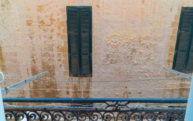 Central Valletta Townhouse